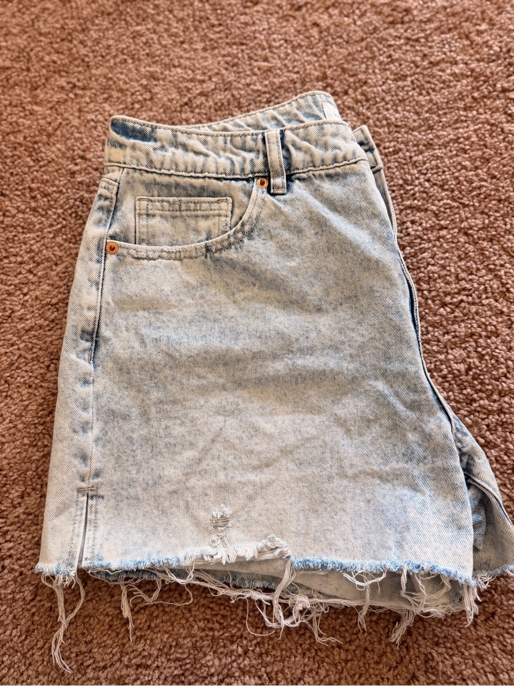 Light Wash Denim Cutoff Shorts with Frayed Hem